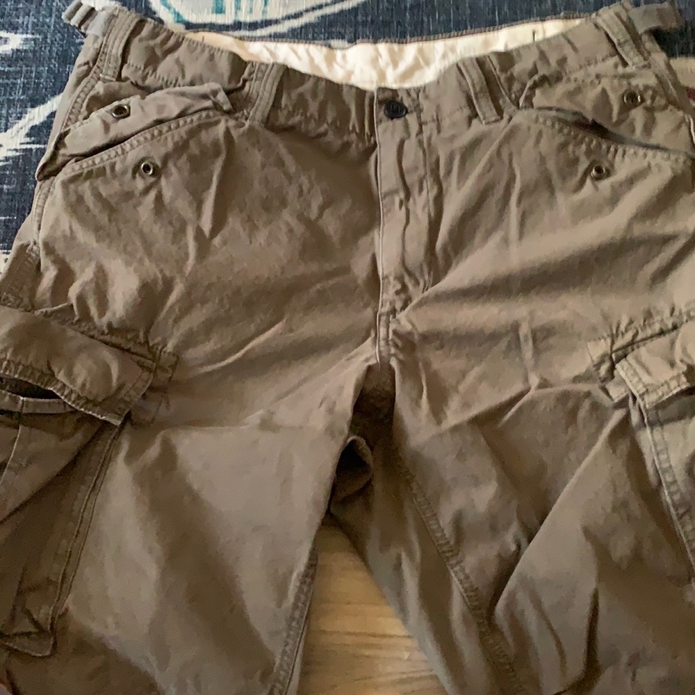 Vintage Gap Green khaki Cargo shorts men’s size 35